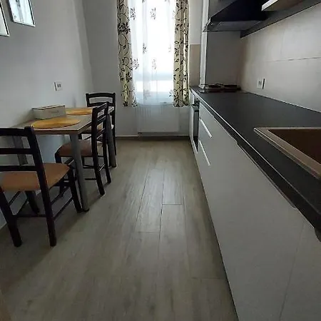 Condmari Vip * Brasov