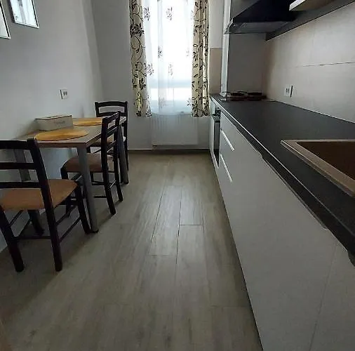 Condmari Vip * Braşov